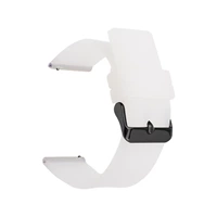 Полупрозрачная черная пряжка с ушками-переключателями.