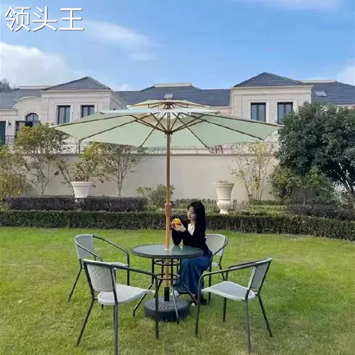 Середина -пистолета с зонтичным аквариумом для воды на открытом воздухе Пластиковое зонтичное пирс -пирс пирс, солнце