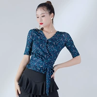 Полоски в полоску на рукавах