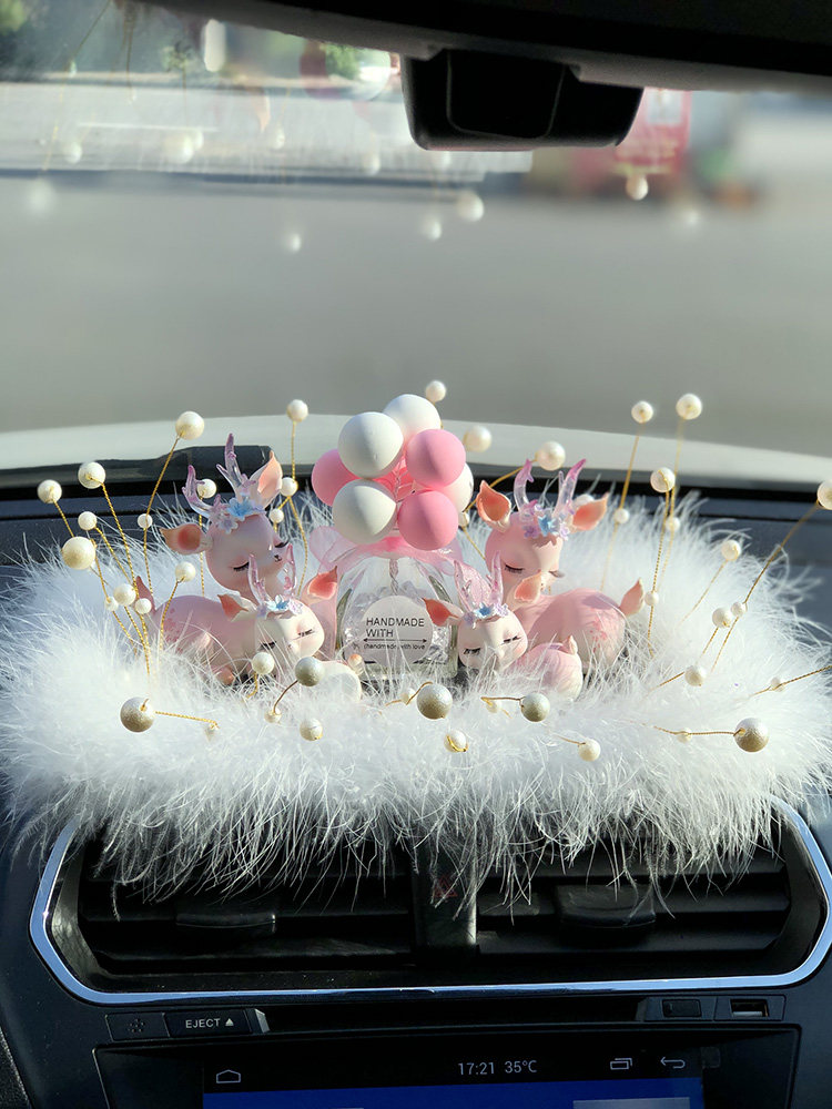 Car ornaments All the way to safety Deer car net red beautiful decoration goddess high-end creative car interior supplies Daquan