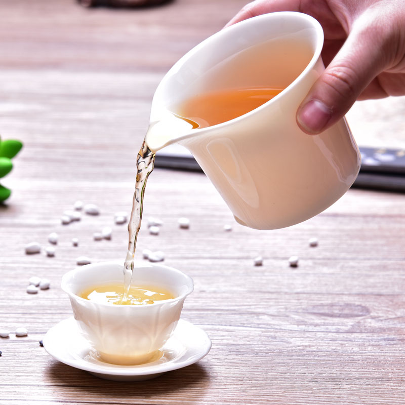 High dehua white porcelain tea sea kung fu tea set white porcelain heat - resistant thickening large points fair keller of tea, tea accessories
