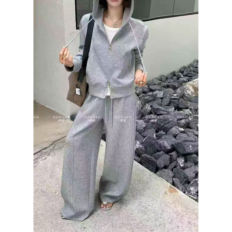 European Station 2026 Spring New Rhinestone Hooded Sweatshirt Cardigan + High-End Fashion Two-Piece Set with Curved-Leg Pants