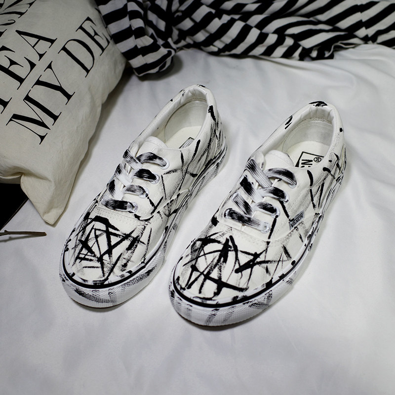 2022 Street Shooting Couple Shoes Men's Ins Super Fire Canvas Shoes Harajuku Low Help Students Black Splashing Ink Small White Shoes Women