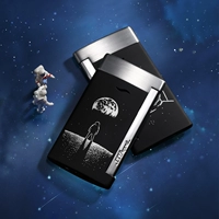 Зажигалка, звездное небо, космонавт, Франция