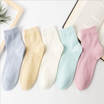 吸汗透气雪翅马中筒四季女防臭袜