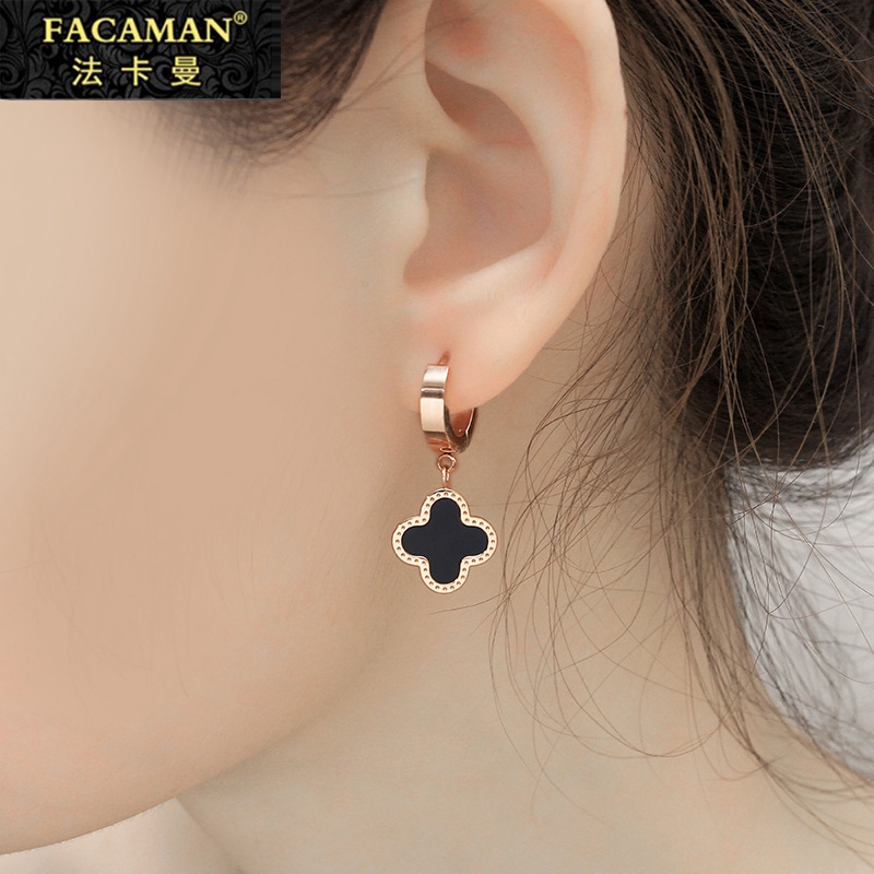 Faqman Light Luxury Brand Four-Blade Earring Female New Ear Needle Rose Gold Temperance Earbutton Long Edition Personality Trend