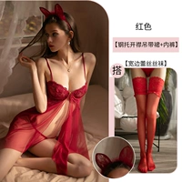 Красное платье-комбинация, нижнее белье, кружевные колготки, ободок