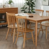 Японский стиль сплошной деревянный кресло с деревянным столом и стулом в доме