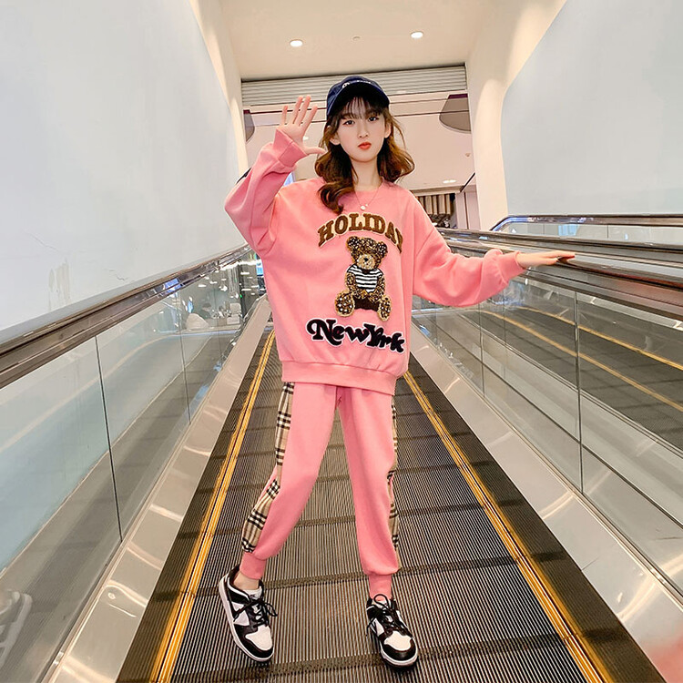 Girl Spring Clothing Trendy Children Suit Big Children's Nets Red Bear Fried Street 2022 New Foreign Pie Sports Two Suits Spring Autumn