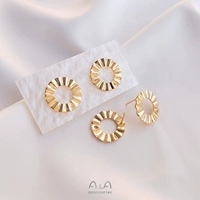 R220-4 Волнистая гирлянда с отверстиями для подвешивания 18 мм 1 пара