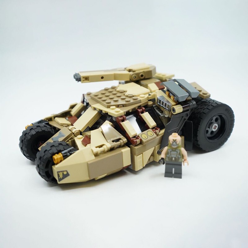 Moc Batmobile Set 92051 Camouflage Batman Boys' Assembly Toy Educational Gift for 6-Year-Old Children's Birthday