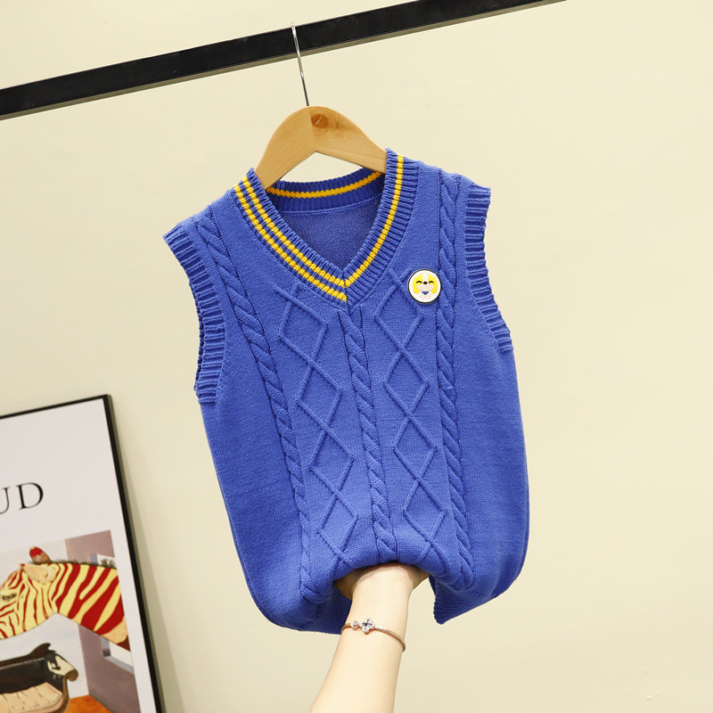 Boy knit waistcoat Waistcoat Korean Version Foreign Wear Tide Autumn winter CUHK Boy sweater waistcoat waistcoat Waistcoat shoulder plus suede thick