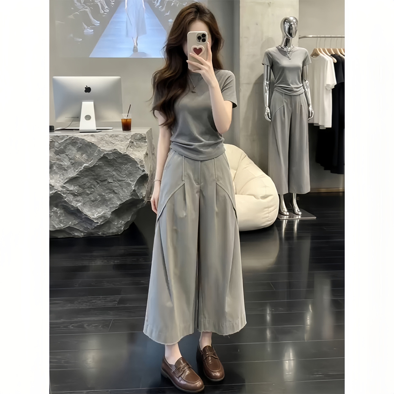 Korean Minimalist Style Suit for Women 2026 Summer New Slim-Fit Short-Sleeve T-Shirt with Pleated Wide-Leg Pants Two-Piece Set Korean Minimalist Style Suit for Women 2026 Summer New Slim-Fit Short-Sleeve T-Shirt with Pleated Wide-Leg Pants Two-Piece Set