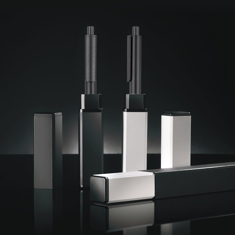 Qiao Ke metal signature pen lettering private custom 0 5 black press straight liquid signature pen metal heavy hand feel pigra Swiss creative stationery business high-end signature pen gel pen