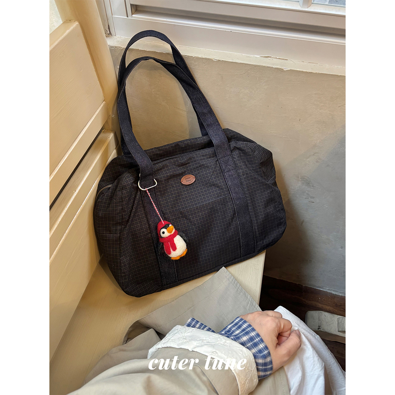 Cuter Tune Miu Plaid Patchwork Denim Boston Bag Large Capacity Shoulder Bag for Commuting and Travel Cuter Tune Miu Plaid Patchwork Denim Boston Bag Large Capacity Shoulder Bag for Commuting and Travel