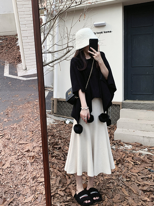 Fur Ball Shawl Cape Coat for Women, High-End Loose Cape, 2026 New Style, Black Shawl for Women, Outerwear for Autumn and Winter