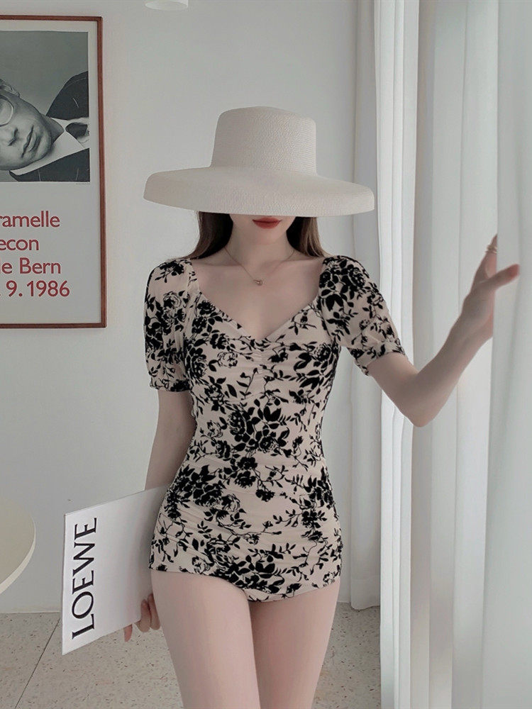 2021 new swimsuit female summer cover belly slim body slim conservative sunscreen leisure seaside hot spring swimsuit