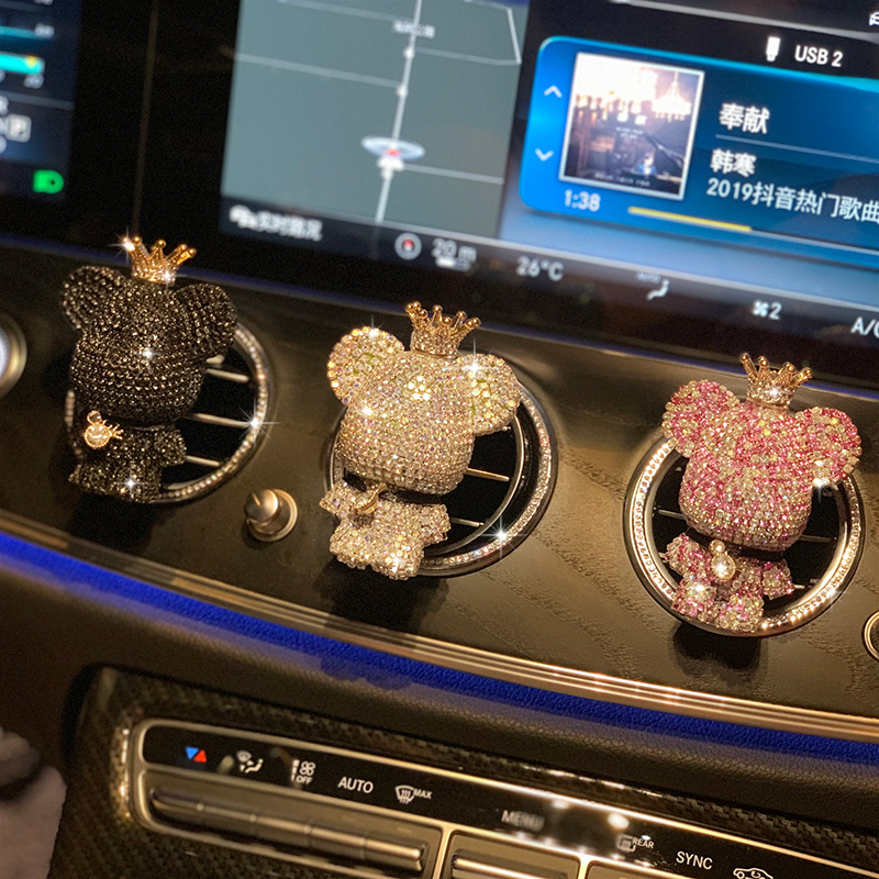 Car Pendulum Fragrant lavender Fancy Violent Bear Car Perfume Clip Air Outlet Interior Decoration Items Big Full Woman