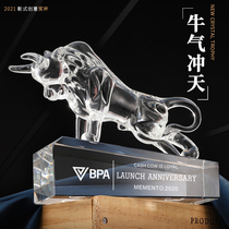 Bull loyalty trophy Crystal custom bull market bull market Crystal Bull souvenir excellent staff team