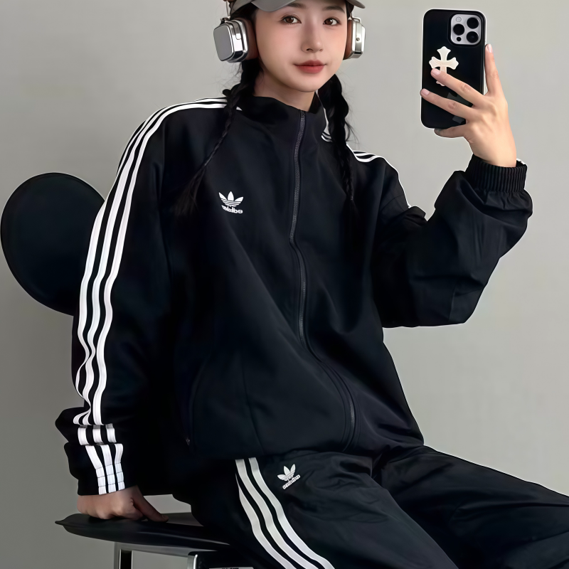 Adidas Jacket for Men and Women, Same Style as King Hedi, Classic Retro Casual Stand-Collar Jacket Kb2466 Adidas Jacket for Men and Women, Same Style as King Hedi, Classic Retro Casual Stand-Collar Jacket Kb2466
