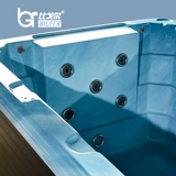 Бесконечный бассейн удобный серфинг вилла сад на открытом воздухе дома в помещении и на открытом воздухе