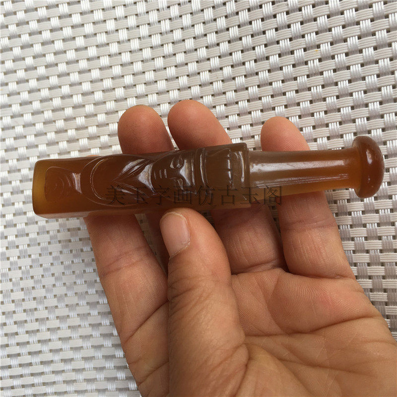 Qing dynasty chicken blood color ice bottom No impurity jade medullary text engraving straight cigarette holder Old Manau cigarette holder dry cigarette mouth old cigarette holder