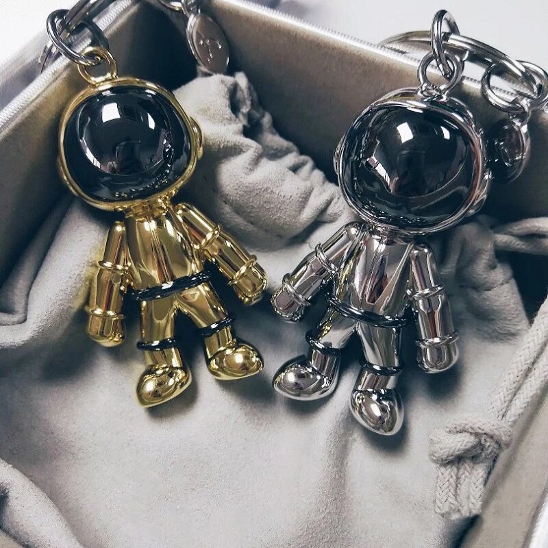 Astronaut astronaut keychain chain Creative personality high-end men and women couples car pendant backpack pendant gift