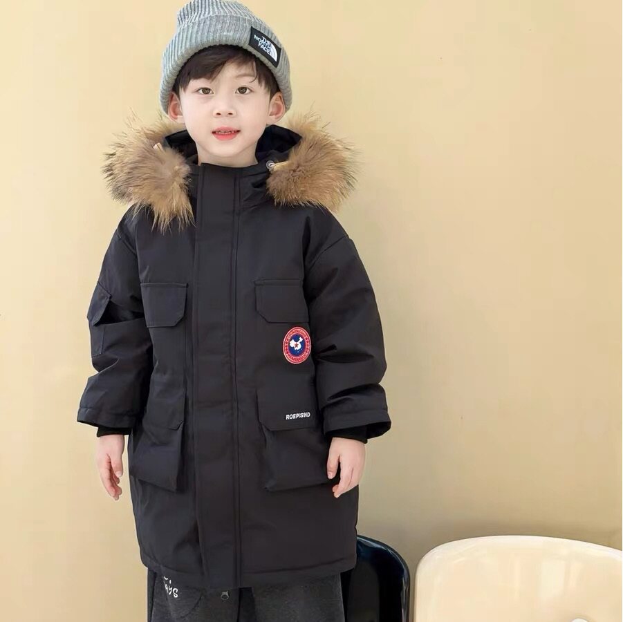 Kenweisaの子供用ダウンジャケット、男の子用スタイル、2025年冬の新作スタイル、男の子と女の子のための厚手でおしゃれなオーバーコート。