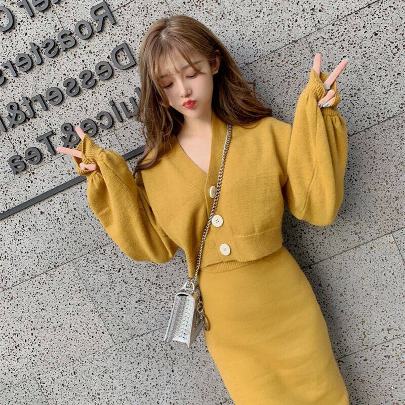 2020 autumn and winter knitted sweater suit cardigan short coat women's high waist bag hip skirt suit fashion western style two-piece suit