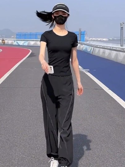 时尚休闲运动套装女夏季新款黑色冰丝薄款后口袋上衣跑步服两件套