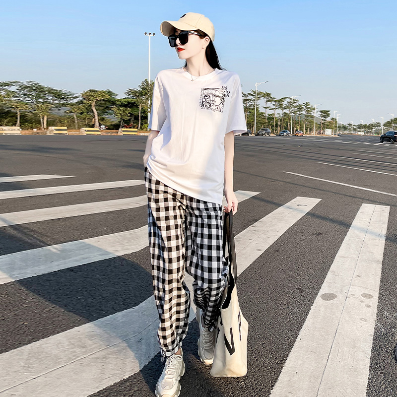 Sport T-shirt suit woman 2022 new display high-display slim short sleeve summer dress temperament Salt Department Fried Street Two Sets Thin