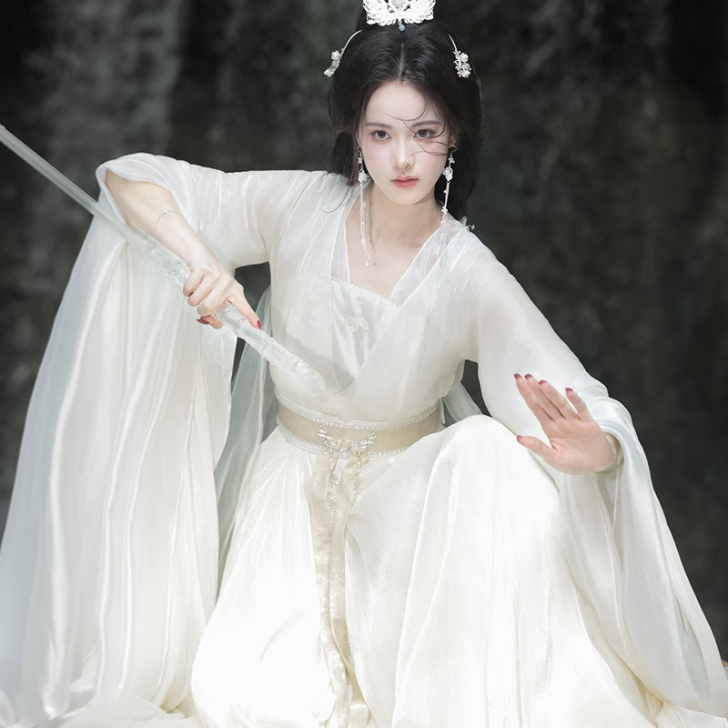 夕洛茜仙侠风汉服女2026新款白色改良古装套装仙气飘飘武剑演出服