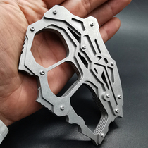 Outdoor self-defense tiger claw weapon non-metallic tiger fist buckle EDC four tiger fingers legal vehicle portable heavy mecha tool Q