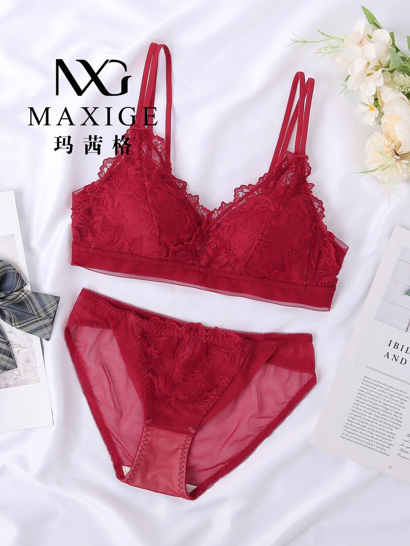 Massie's new red lingerie wedding bride sexy kit underwear no steel ring comfortable and breathable lace little cute