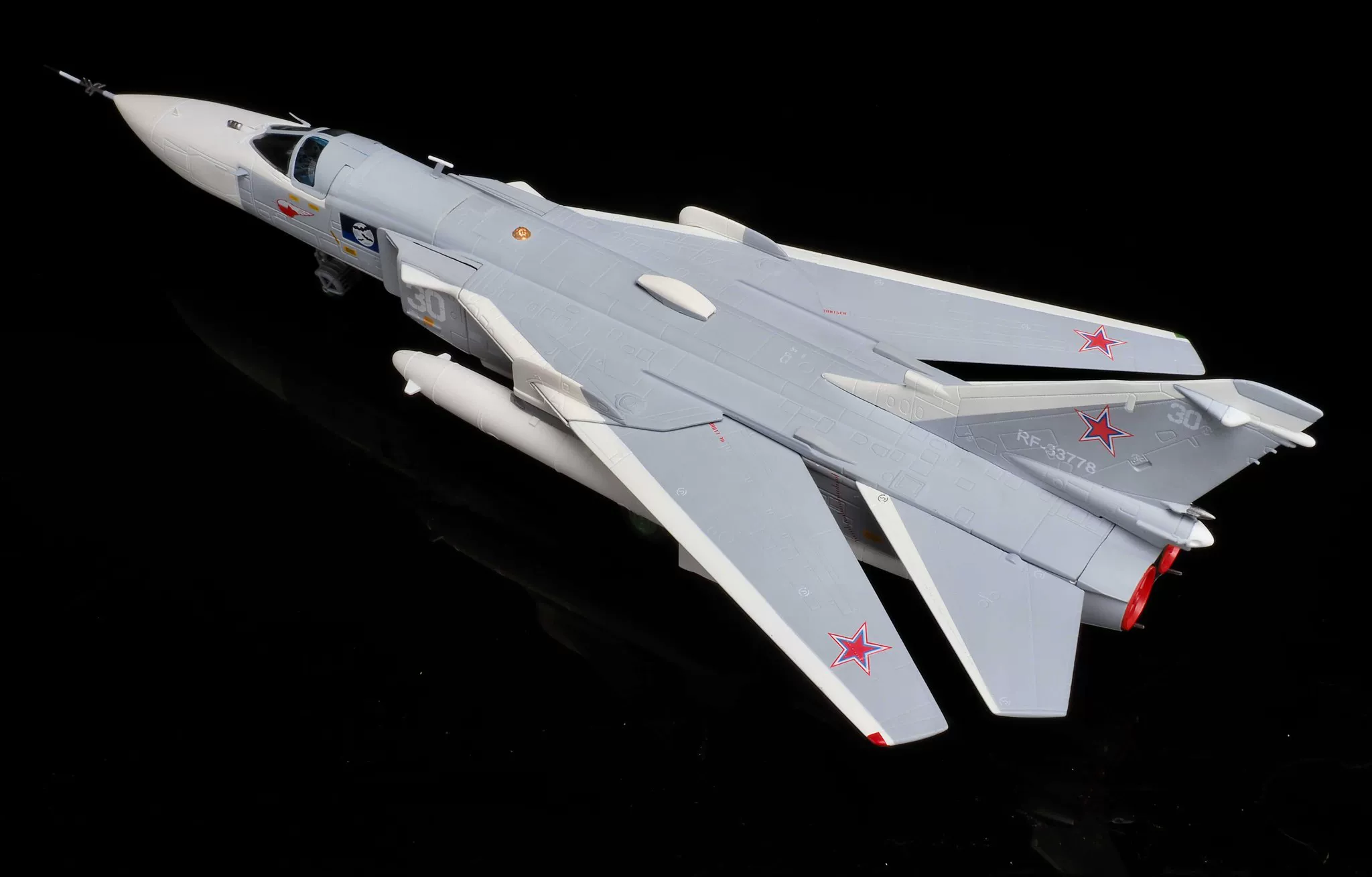 Calibre Wings [1/72 俄罗斯空军SU-24MR战机合金成品模型CA722411]