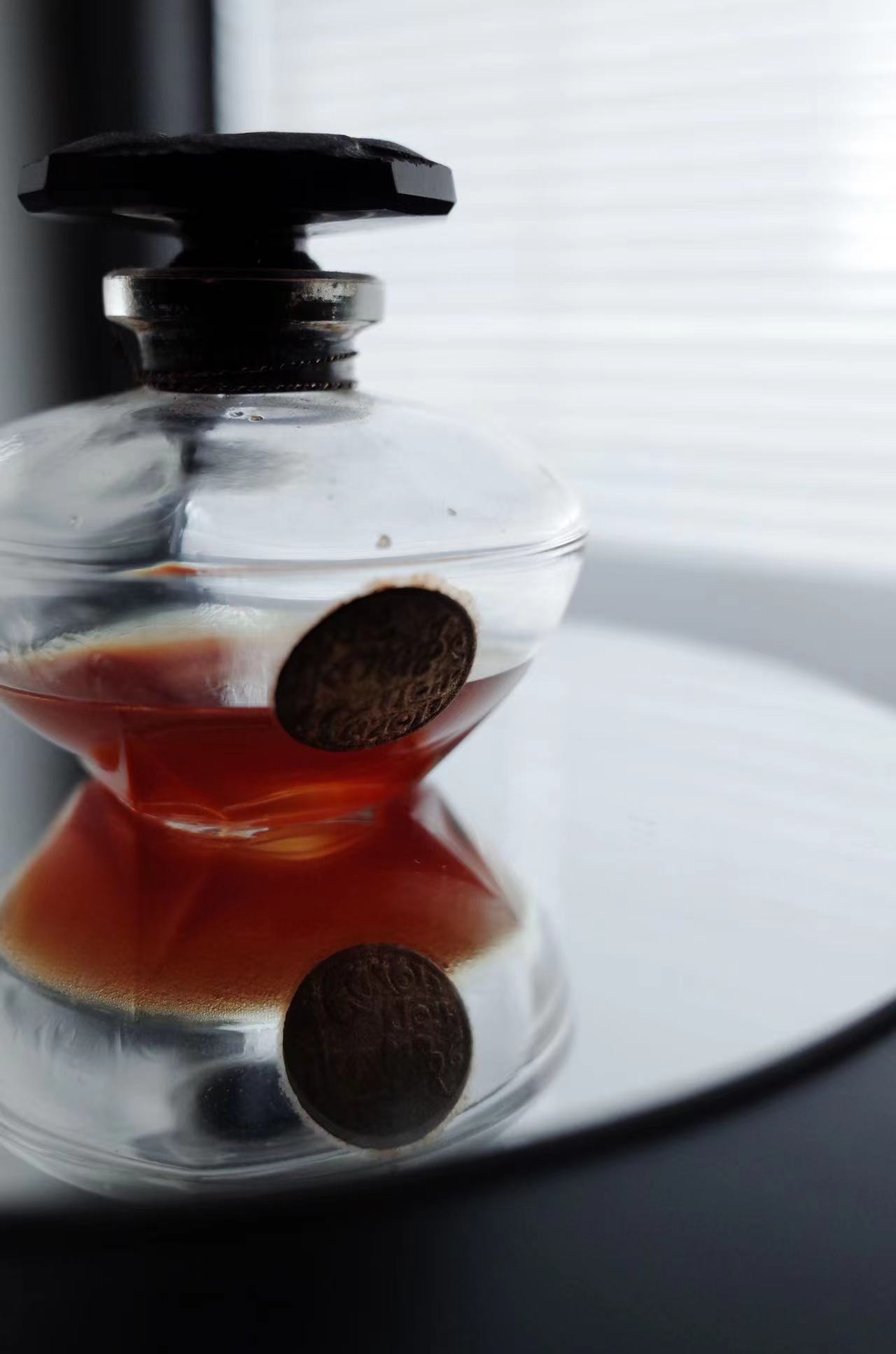 绝版老香｜卡朗黑水仙Caron Narcisse Noir到底值不值？听我说完你再