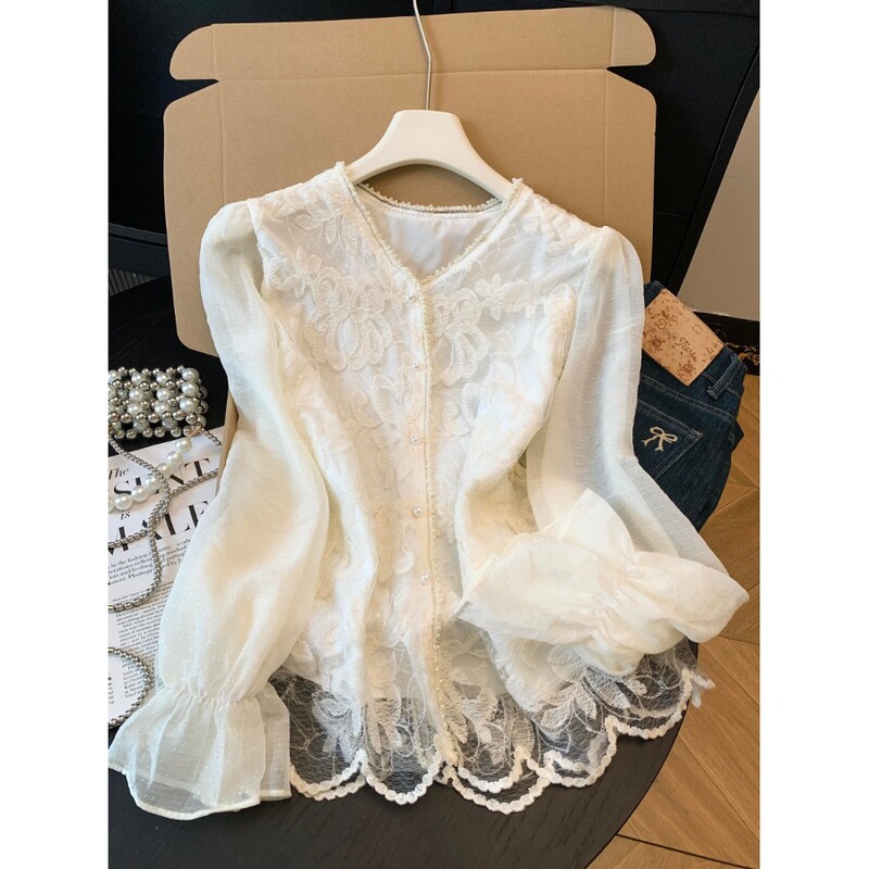 French Commuter Style Embroidered Lace Long-Sleeved Shirt for Women, Autumn Light Luxury Chiffon Bell-Sleeved Fashionable and Versatile Top French Commuter Style Embroidered Lace Long-Sleeved Shirt for Women, Autumn Light Luxury Chiffon Bell-Sleeved Fashionable and Versatile Top