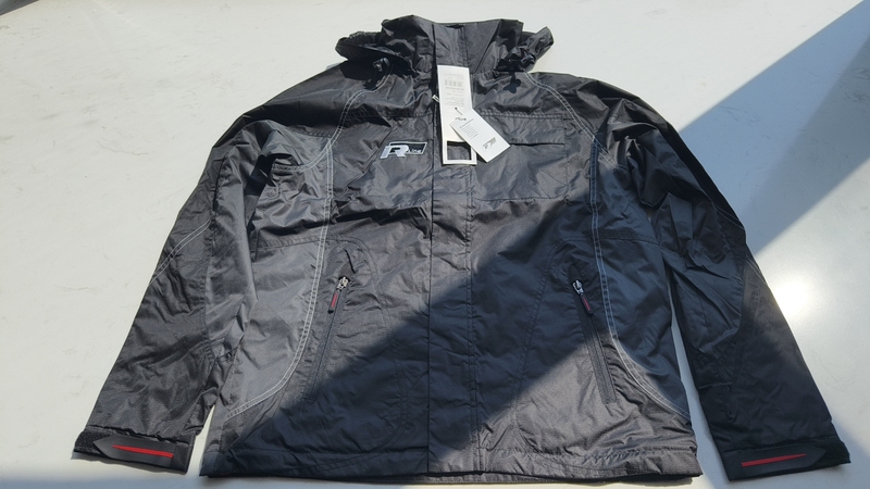 German Volkswagen Golf Rline Jacket Men's Rline Windbreaker Jacket with a Hood That Can Be Hidden German Volkswagen Golf Rline Jacket Men's Rline Windbreaker Jacket with a Hood That Can Be Hidden