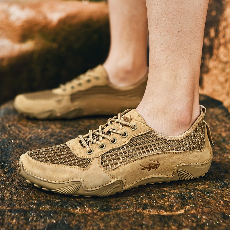 Crocodile summer 2022 new men's sandals breathable leisure mountaineering leather mesh surface non-slip outdoor sports beach shoes