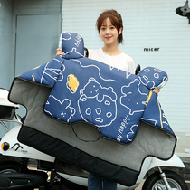 Electric motorcycle windshield is thickened in autumn and winter with velvet tram battery summer waterproof and windproof sunscreen cover tram