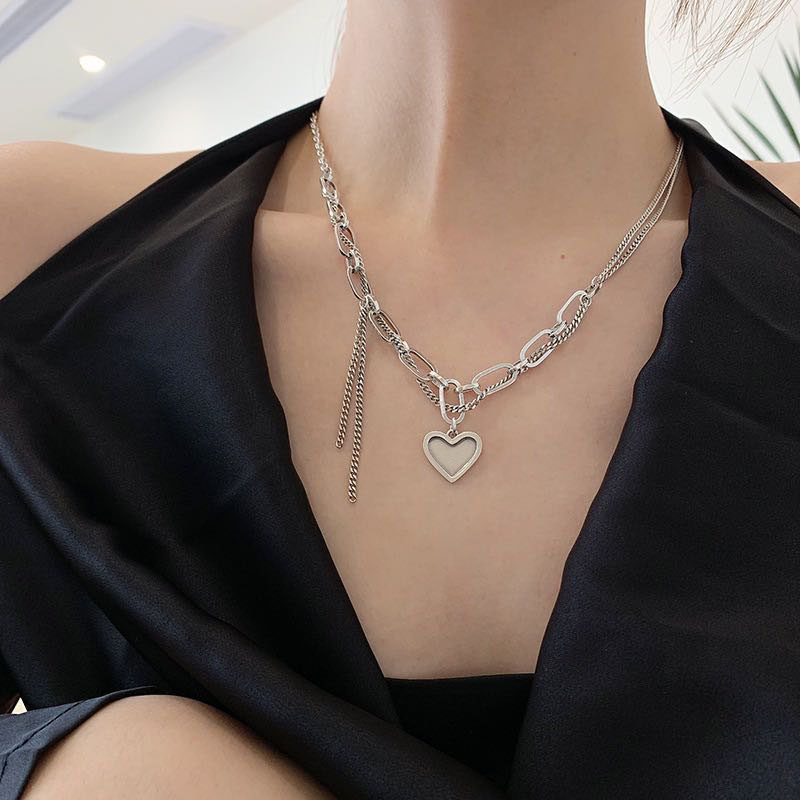 Light Extravagant Crowdlove Necklace Woman Pure Silver Ins Hip Hop Design Sense Superior Lock Bone Chain 2021 new hair dressing chain