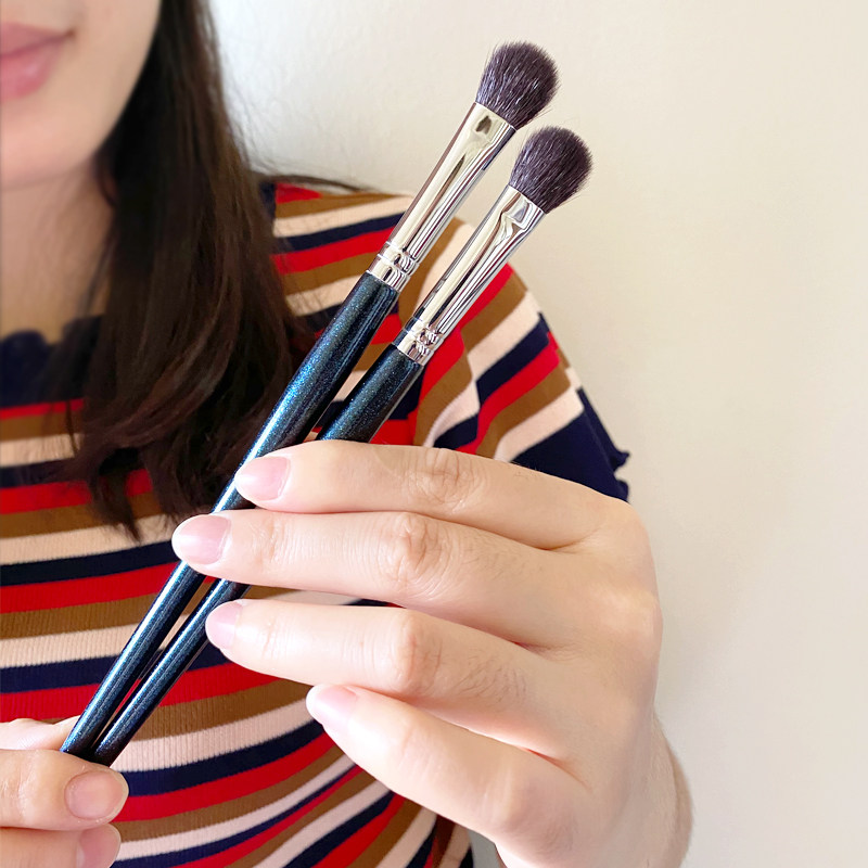 AIEVELYN large eye shadow brush set 2 packs animal wool soft hair auxiliary smudge brush real hair makeup brush