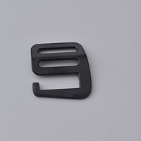 Черная открытая пряжка слов