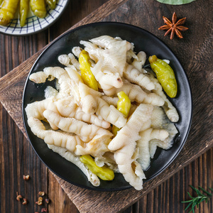 泡椒小米辣自制凤爪下饭泡菜三罐