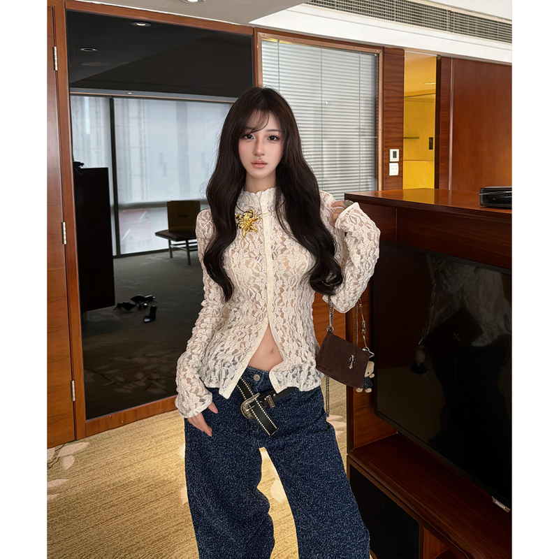 American-Style Spicy Girl Heavy-Duty Jacquard White Lace Stand-Collar Long-Sleeve Shirt for Women, Autumn Slim-Fit Lace Top American-Style Spicy Girl Heavy-Duty Jacquard White Lace Stand-Collar Long-Sleeve Shirt for Women, Autumn Slim-Fit Lace Top