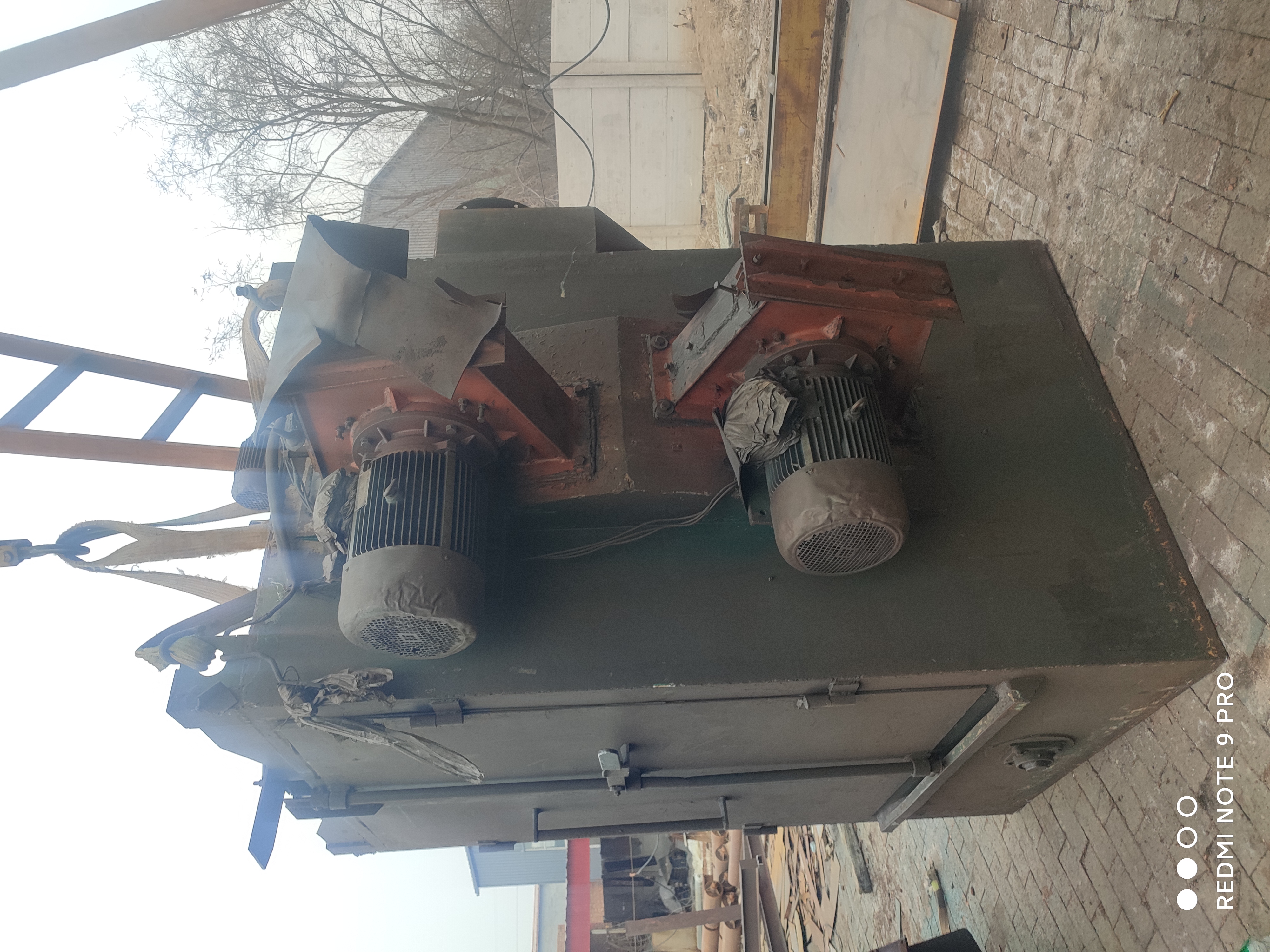 Q376单勾打砂机:二手抛丸机清理设备解析