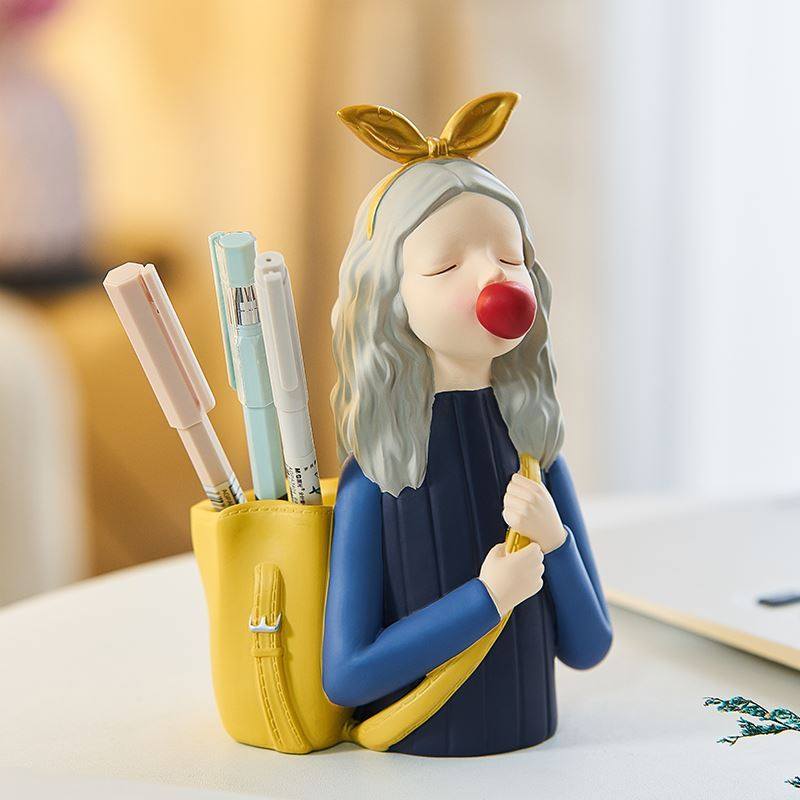 Pen holder pendulum piece art upscale office owner minimalist style Xuanguan desktop creative little handicraft student