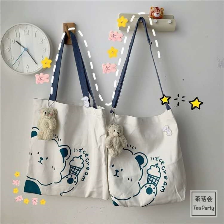 Japanese Harajuku Korean version of the vintage one-shoulder female messenger summer Korean ins retro large-capacity student class canvas bag