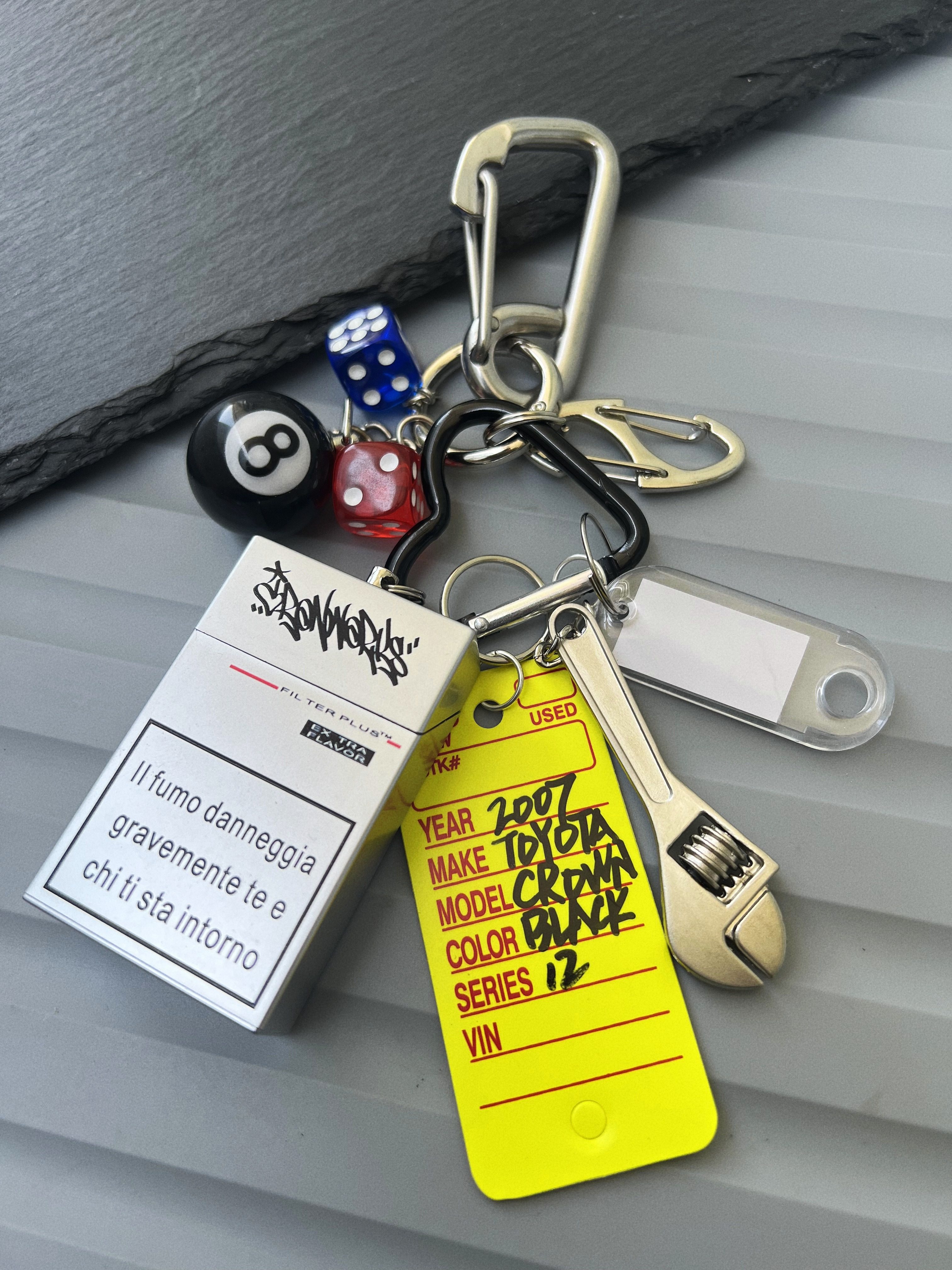 Брелок ironworks自制多元素涂鸦烟灰盒包包挂件手写吊牌钥匙扣diy情侣款 OTHER