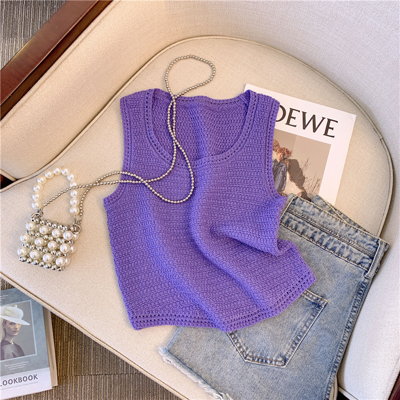 Purple Chanel-Style Sleeveless Knitted Vest for Women, Suitable for Summer, Can Be Worn Outside, with a Unique Design, Slim Fit, and Flattering Top Purple Chanel-Style Sleeveless Knitted Vest for Women, Suitable for Summer, Can Be Worn Outside, with a Unique Design, Slim Fit, and Flattering Top